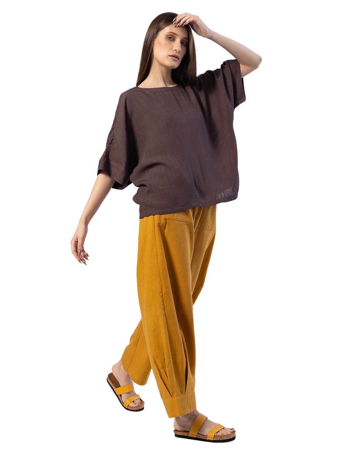 ERDA RELAXED FIT ROUND NECK TOP