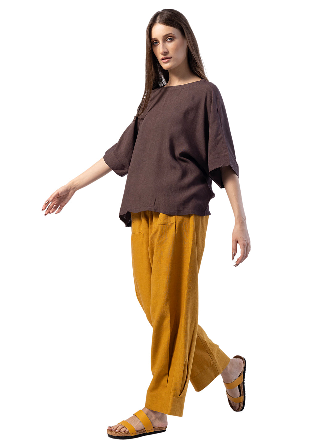 ERDA RELAXED FIT ROUND NECK TOP